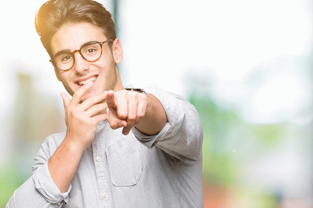 14 نکته درباره گربه نژاد راشن بلو: اشراف زاده ی آرام و خجالتی